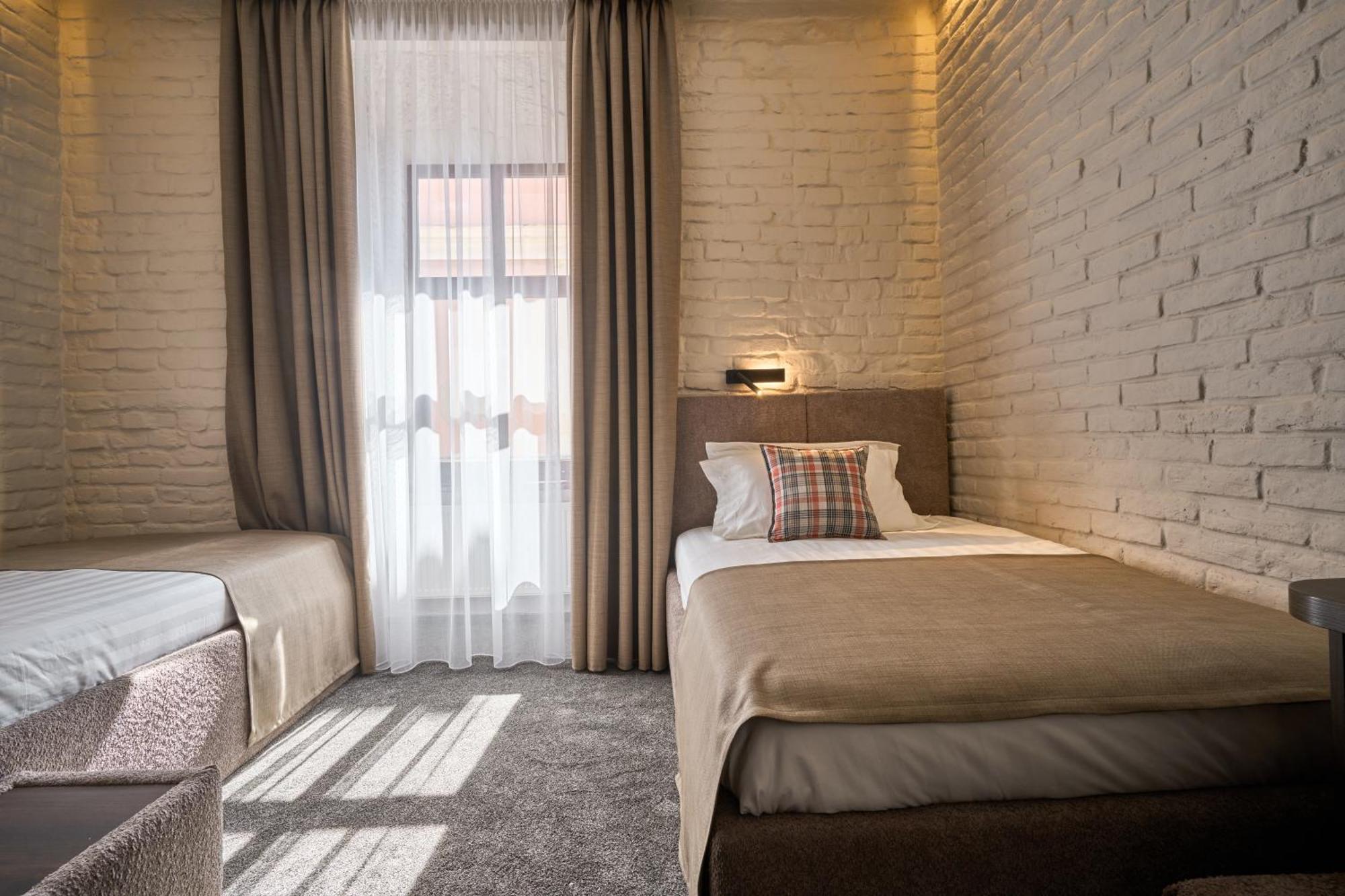 Fimka Apart Hotel Ивано-Франкивск Екстериор снимка